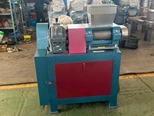 ݁ʽC(j)-f(xi)(chung)C(j)еoaЅf(xi)(chung)C(j)е޹˾